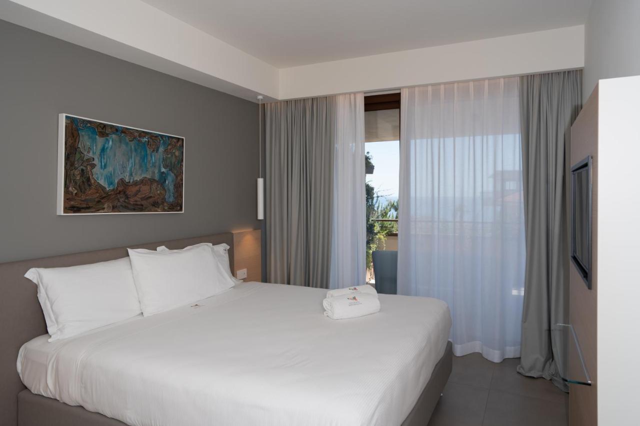 Sicilia'S Art Hotel & Spa 아찌트라자 외부 사진