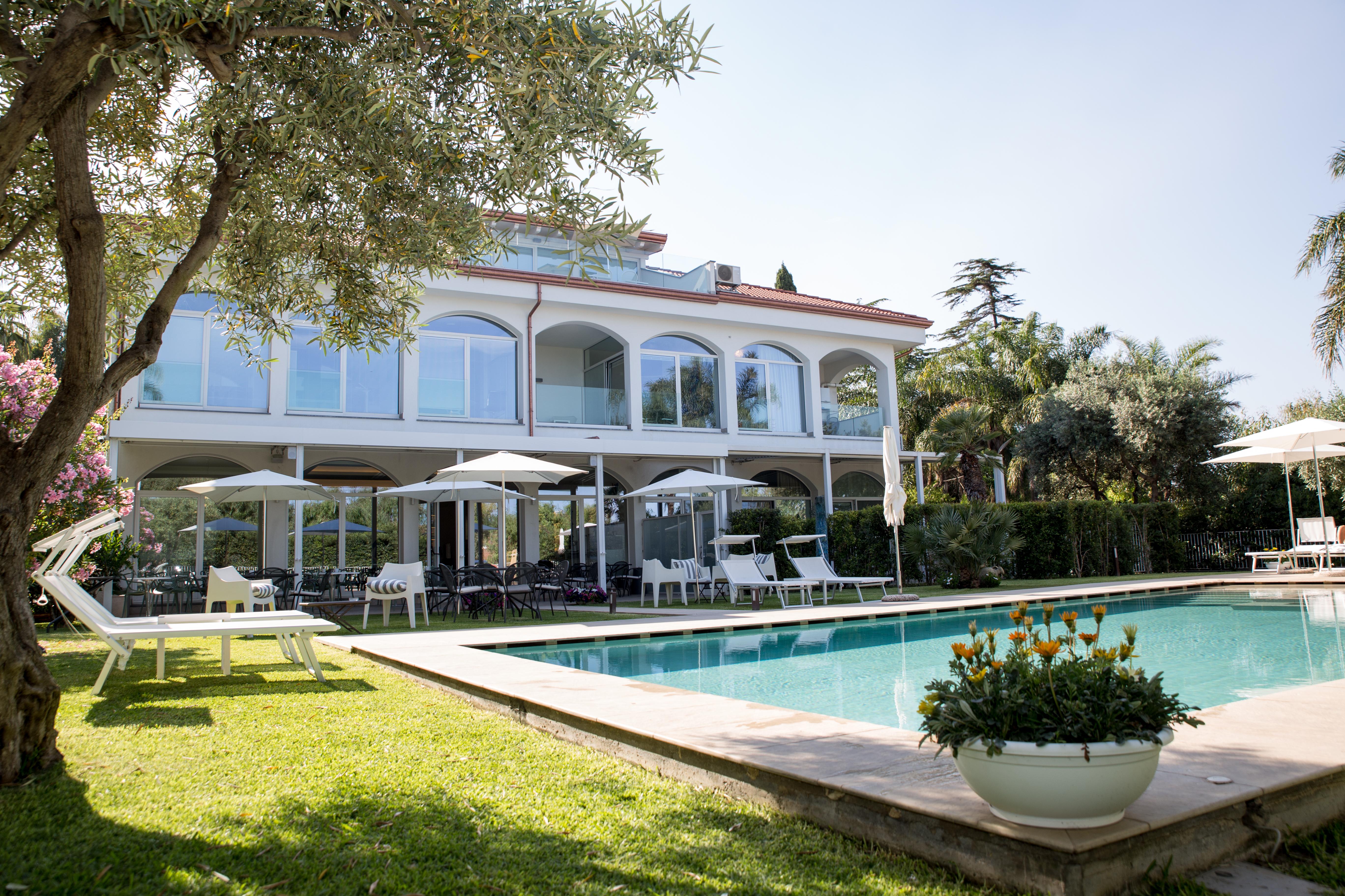 Sicilia'S Art Hotel & Spa 아찌트라자 외부 사진